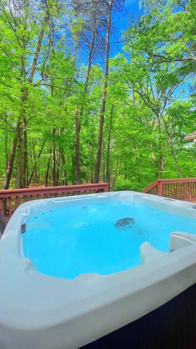 Emerald Cabin W/Hot Tub, Firepit, Lake, Skiing Basye Esterno foto